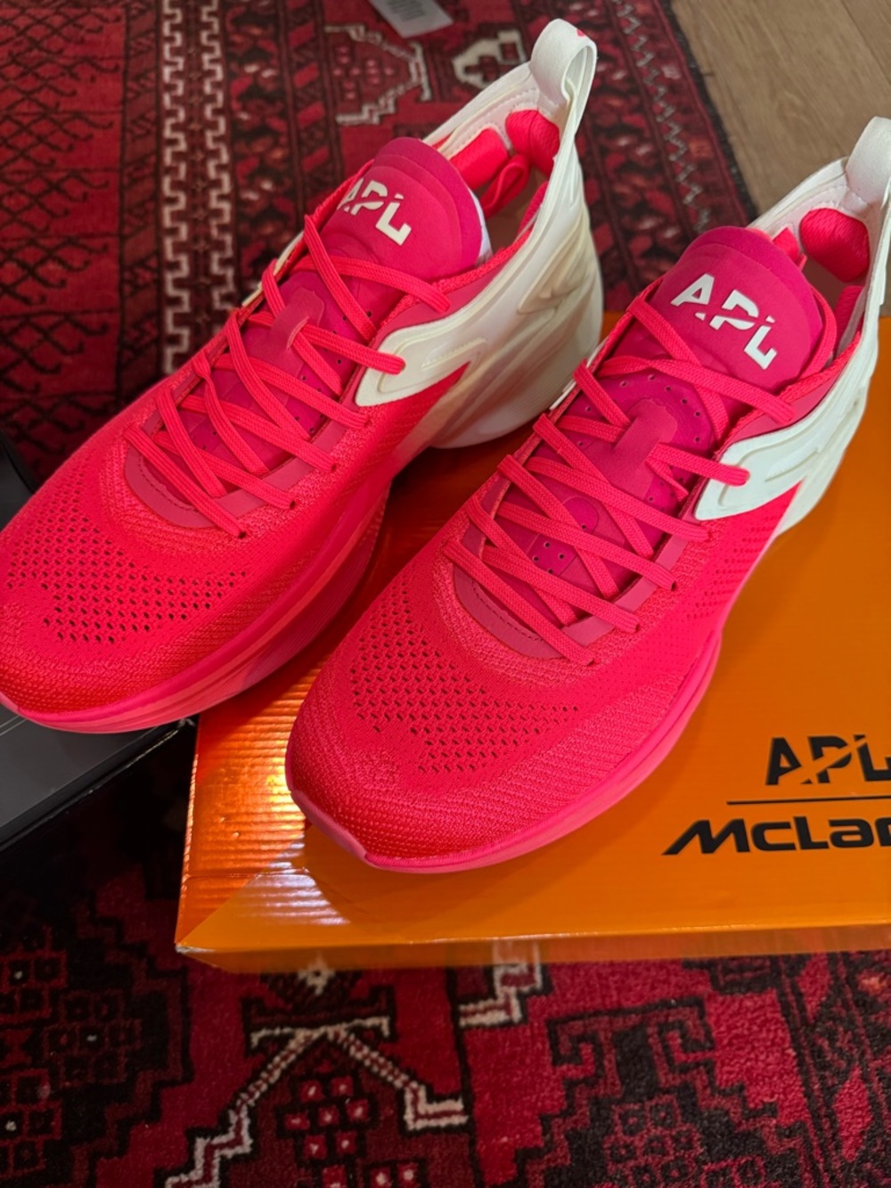 APL McLaren HySpeed Sneakers 10.5 M NIB NEW - Picture 5 of 8